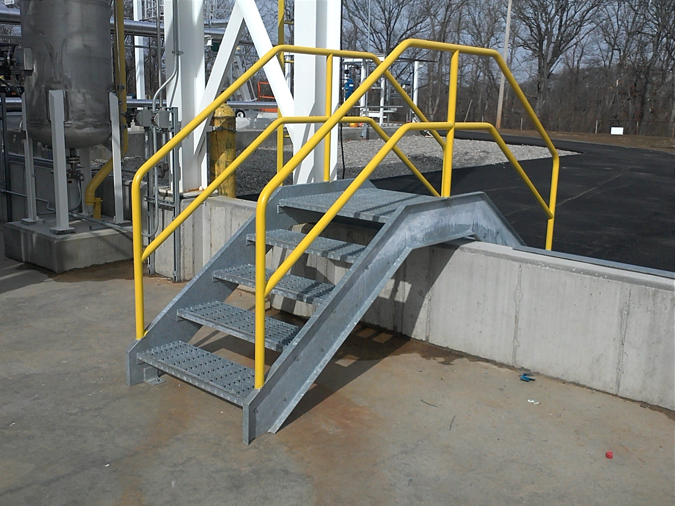 Chemical Company Parapeit Walkover Stair